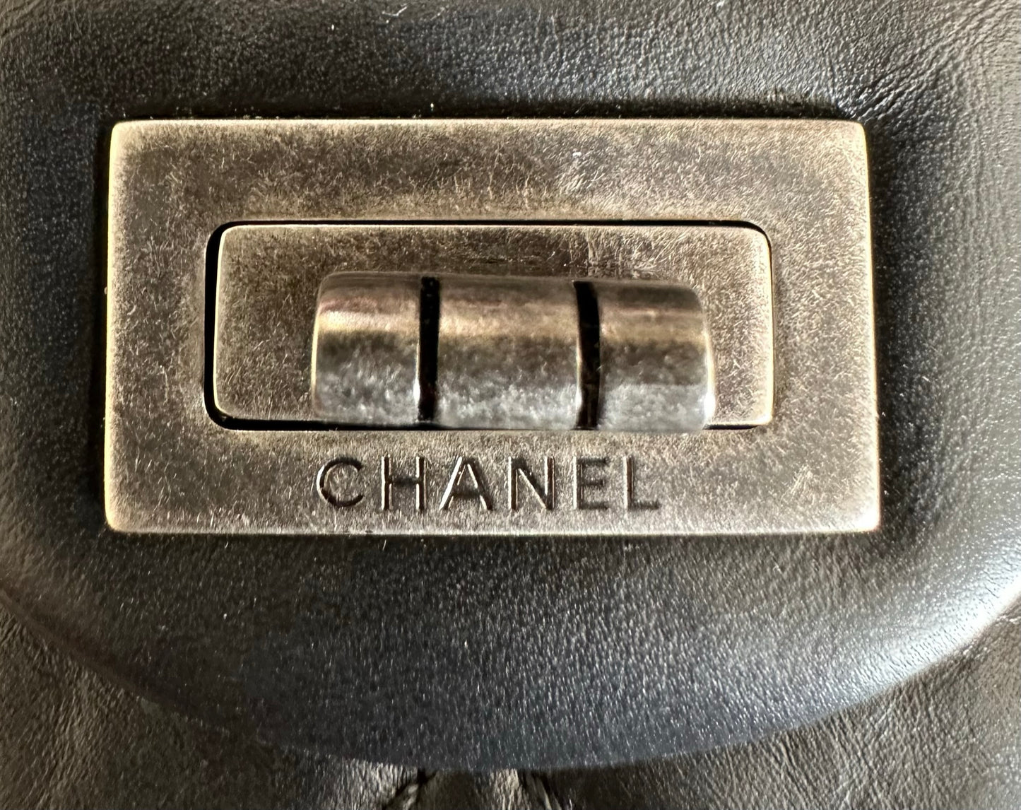 Chanel 2020 aged calfskin 2.55 medium 226 black ruthenium flap bag full set