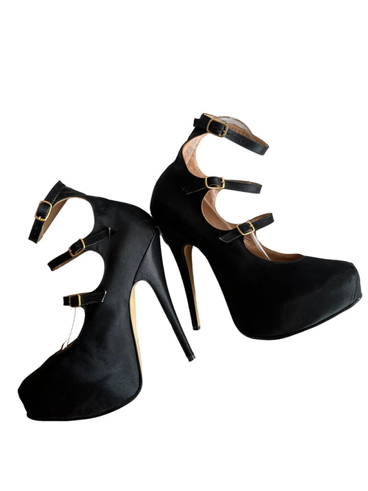 Vivienne Westwood prostitute 1994 mary janes heels