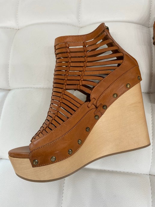 Ralph Lauren Collection Finnian strappy wedge shoes 7 New in Box