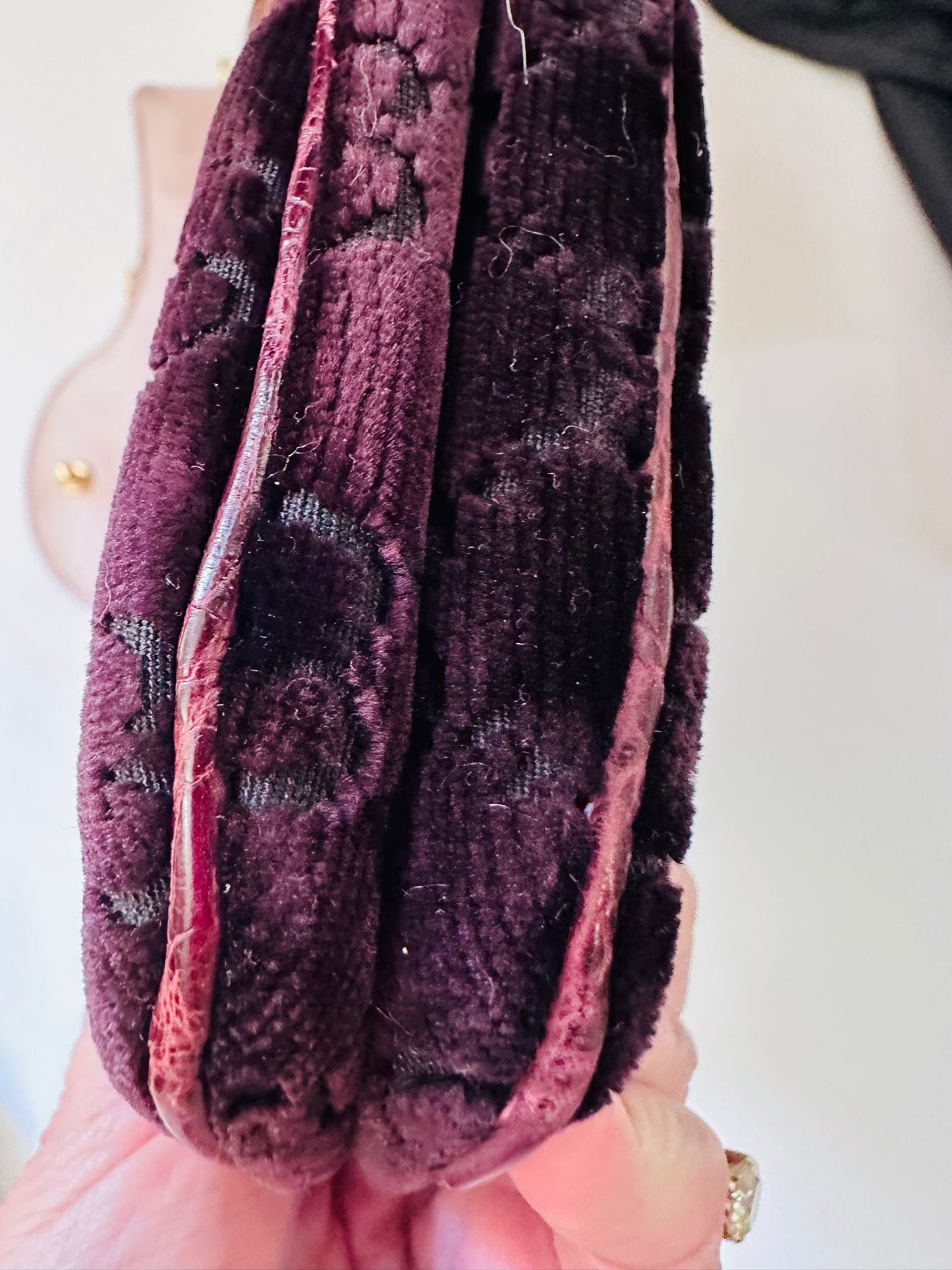 Gucci Tom Ford 2004 Dragon flap bag velvet croc $4800 - Image 9