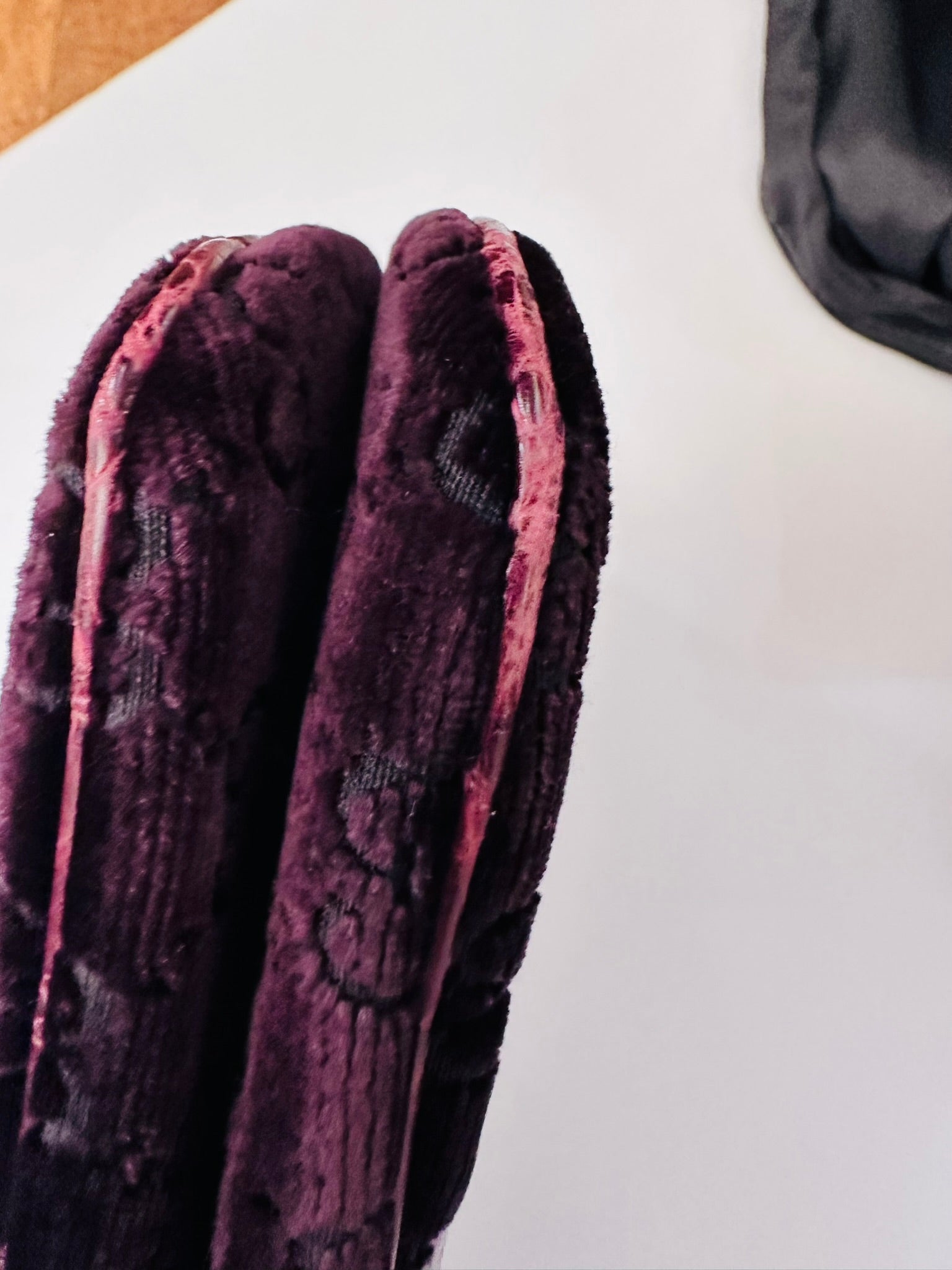 Gucci Tom Ford 2004 Dragon flap bag velvet croc $4800 - Image 10