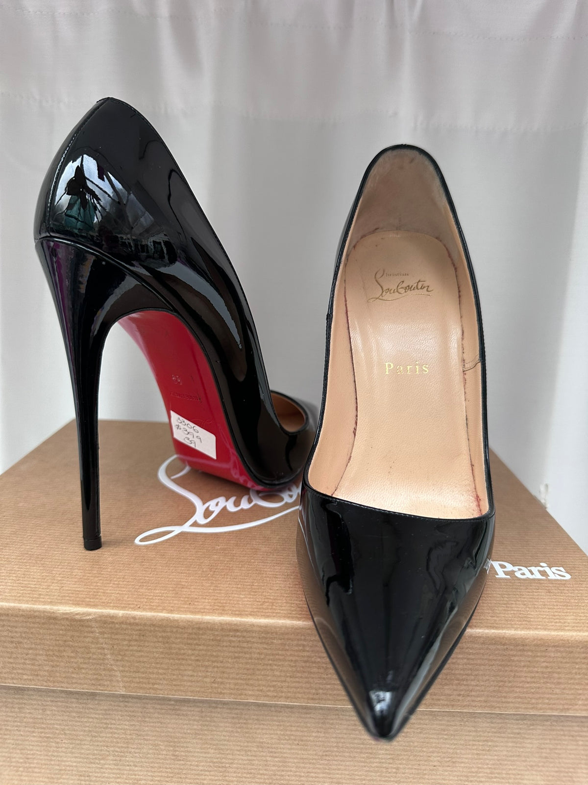 Christian Louboutin black patent so kate heels 39 in box