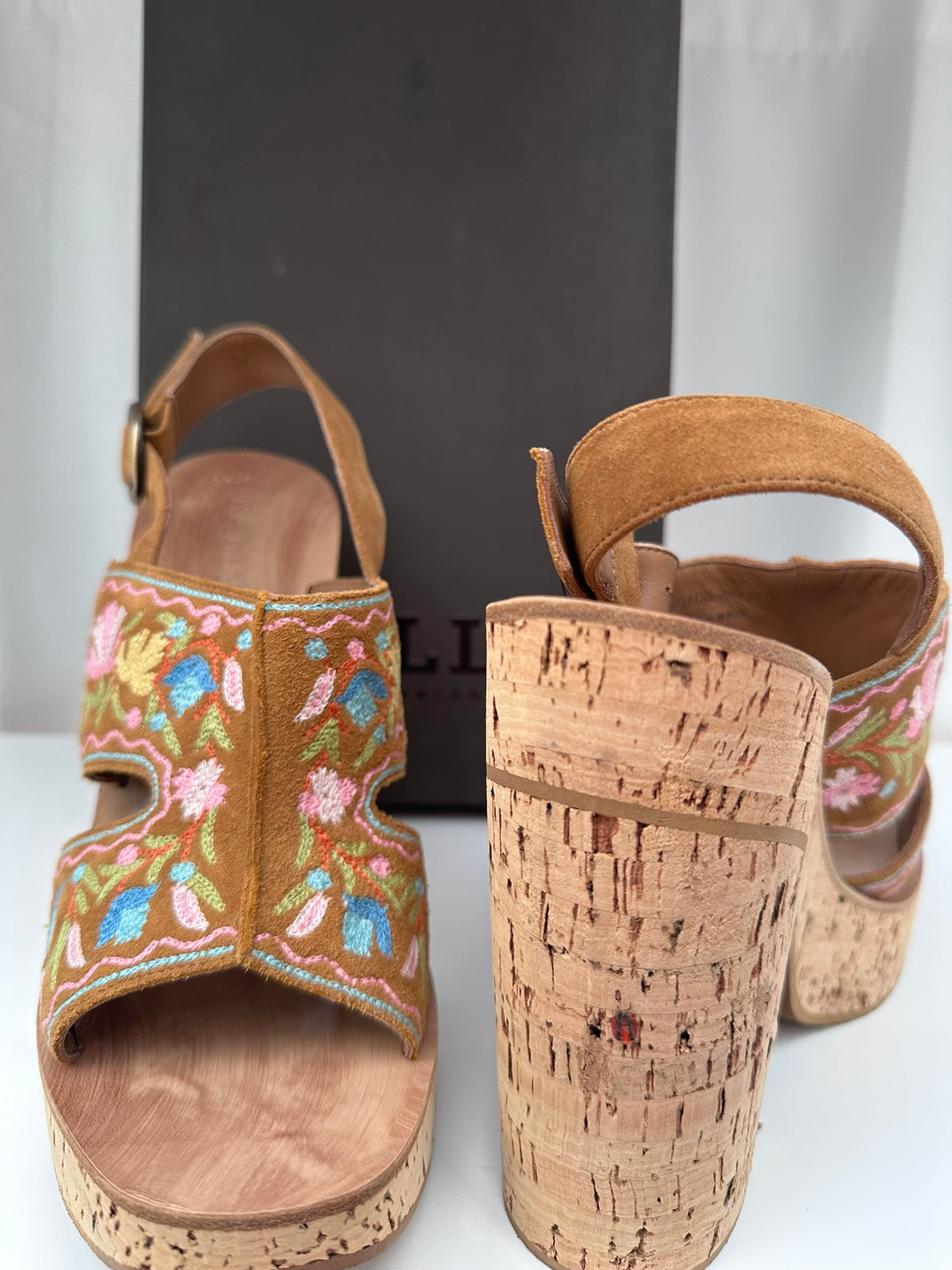 Bally Switzerland boho cork embroidered shoes sandals roxine 8 NIB
