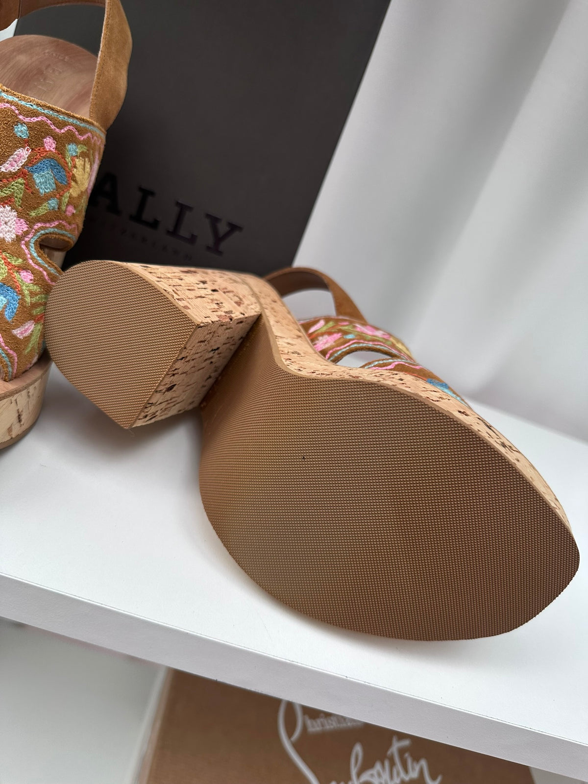 Bally Switzerland boho cork embroidered shoes sandals roxine 8 NIB