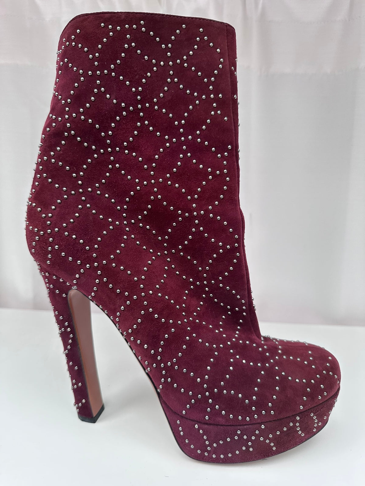 Alaia burgundy stud booties vintage NIB ! 39 1/2