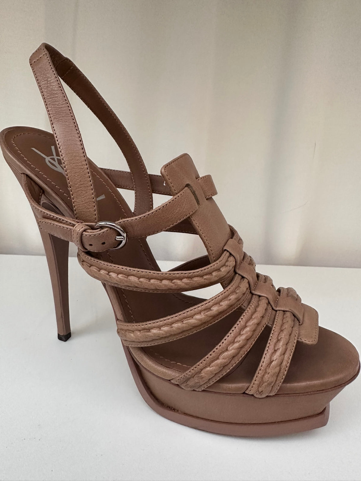 Yves Saint Laurent Hamptons Indian Mandorla 40 1/2 NIB