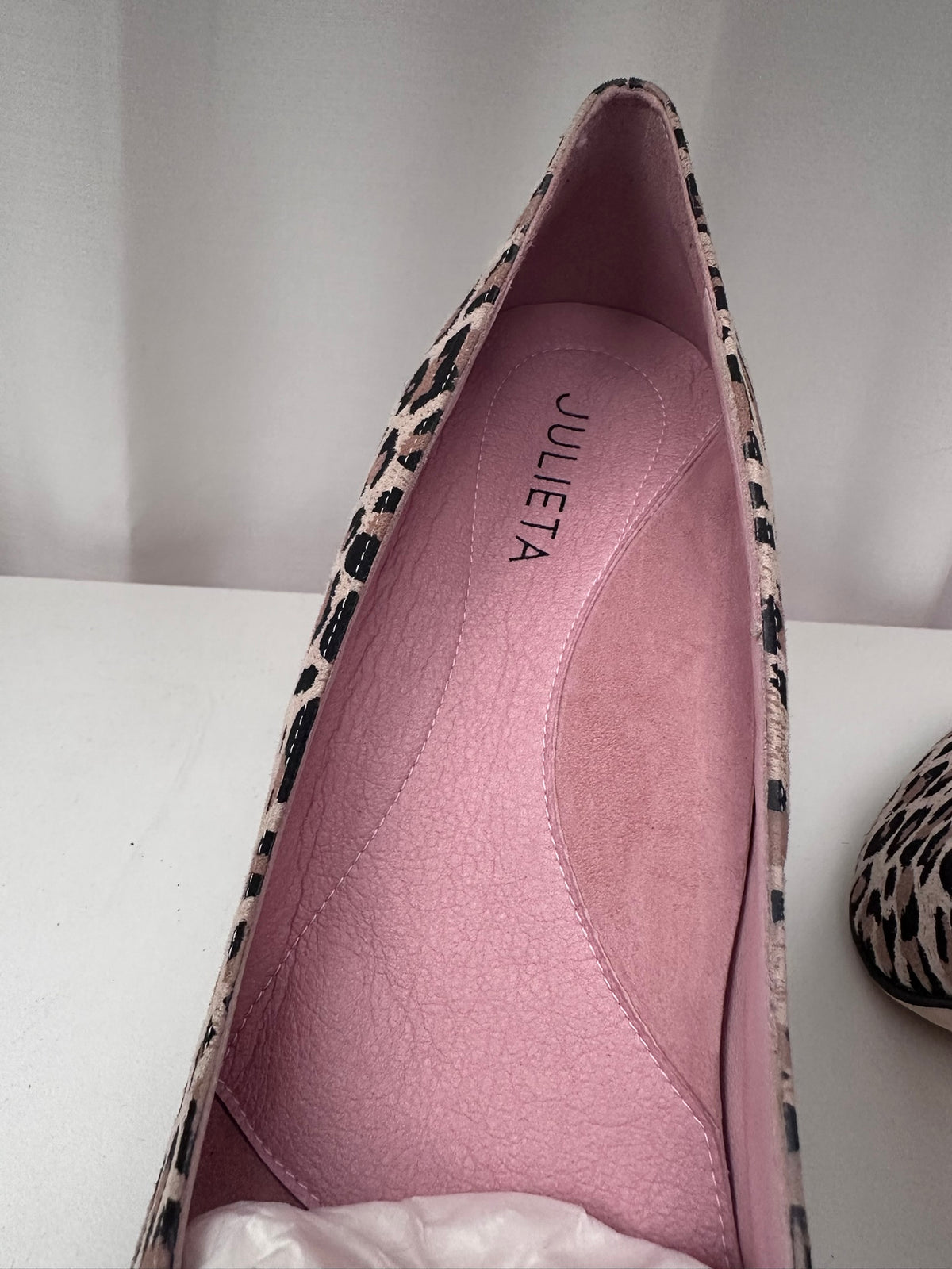 Julieta leopard print pumps shoes ortho comfortable heel 7 1/2 NIB