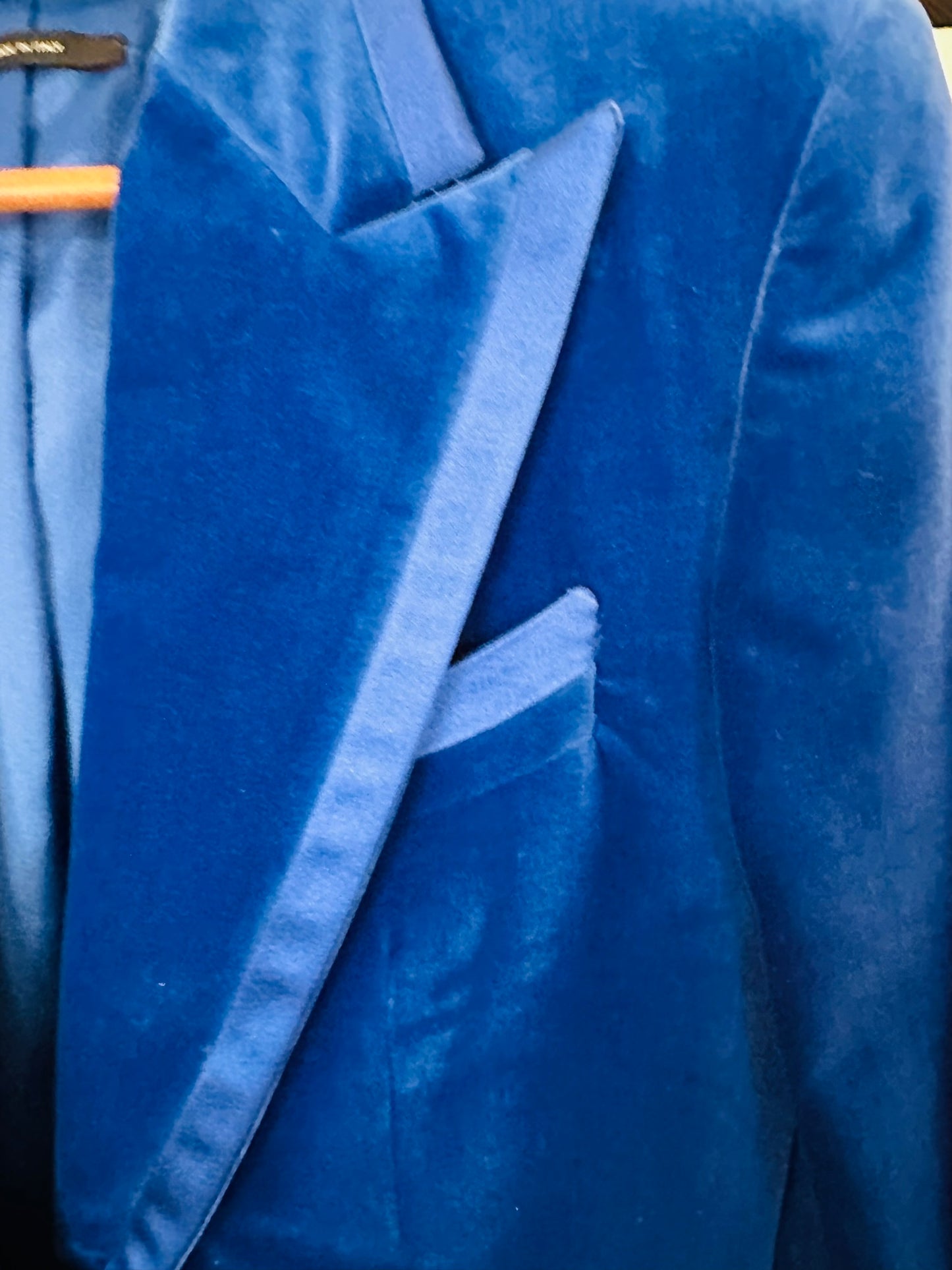 Tom Ford Velvet tuxedo blazer I 40 like new reatil $5190