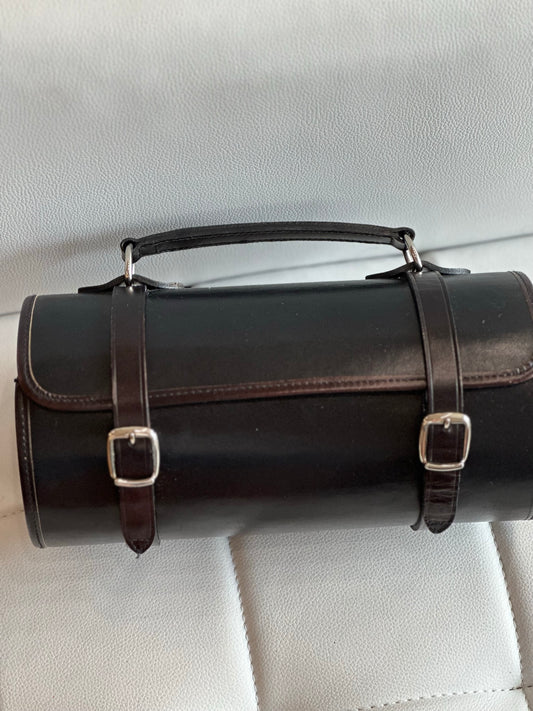 Chanel vintage barrel bag doctors purse excellent