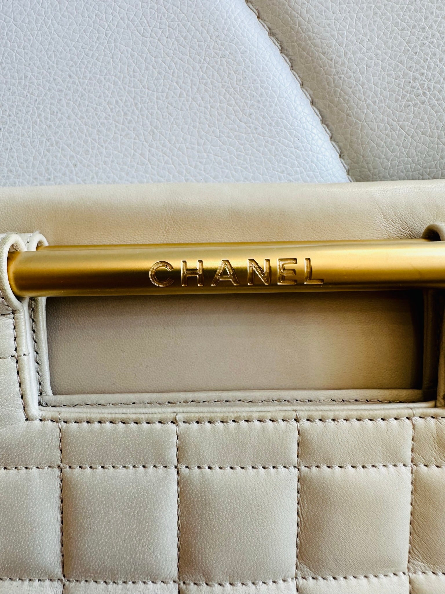 CHANEL Metallic Calfskin Quilted Fold Up Again Clutch Silver