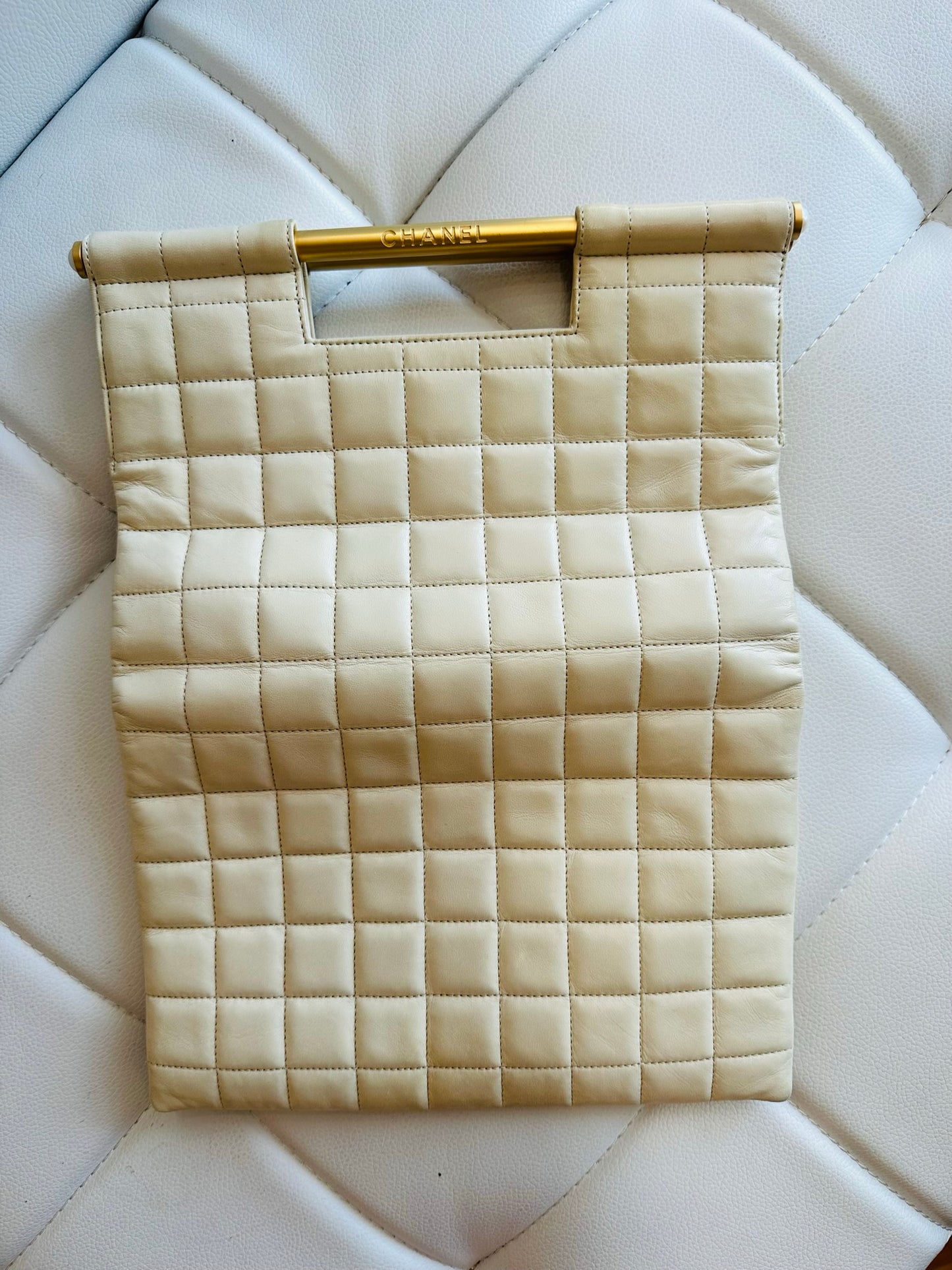 Chanel light beige chocolate bar fold over clutch pearl excellent