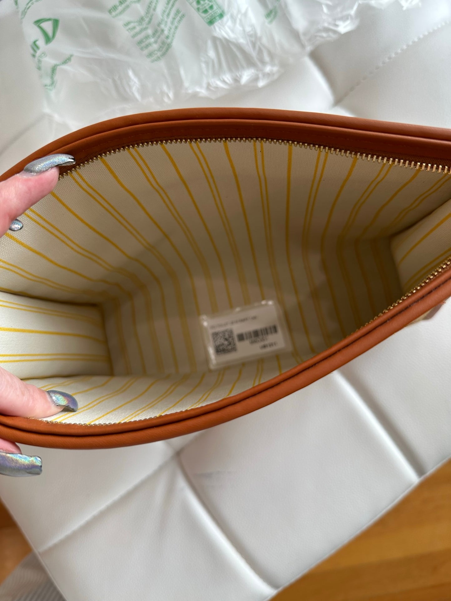 Louis Vuitton tan raffia giant monogram toiletry clutch bag new 26