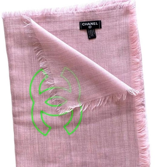 Chanel dusty pink cashmere large shawl scarf